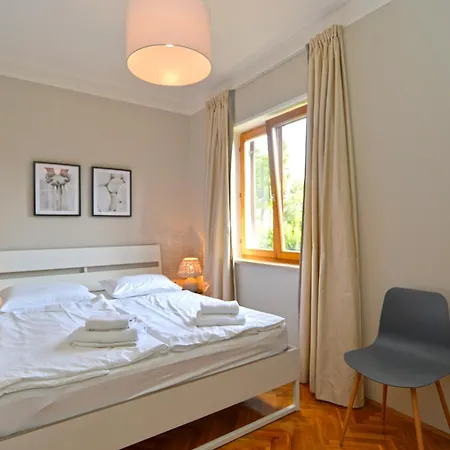 Nikola 2113 Apartment *